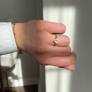 18k Gold Diamond Ring - Size 7